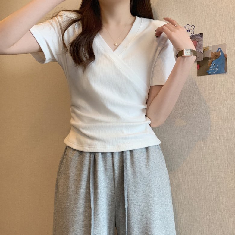 Square Neckline Detail